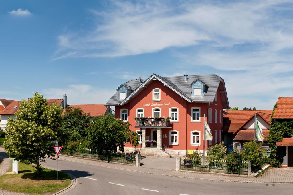 加思索夫尊金德恩兰姆酒店 Wettelsheim 外观 照片